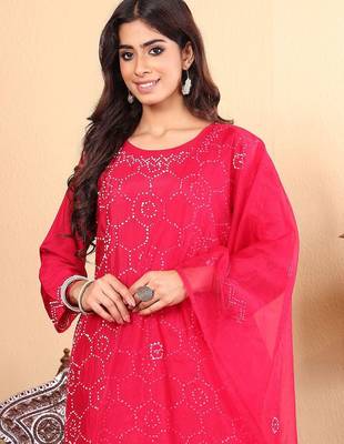 Geometric Embroidered Regular Thread Work Straight Kurta with Trousers & Dupatta 2