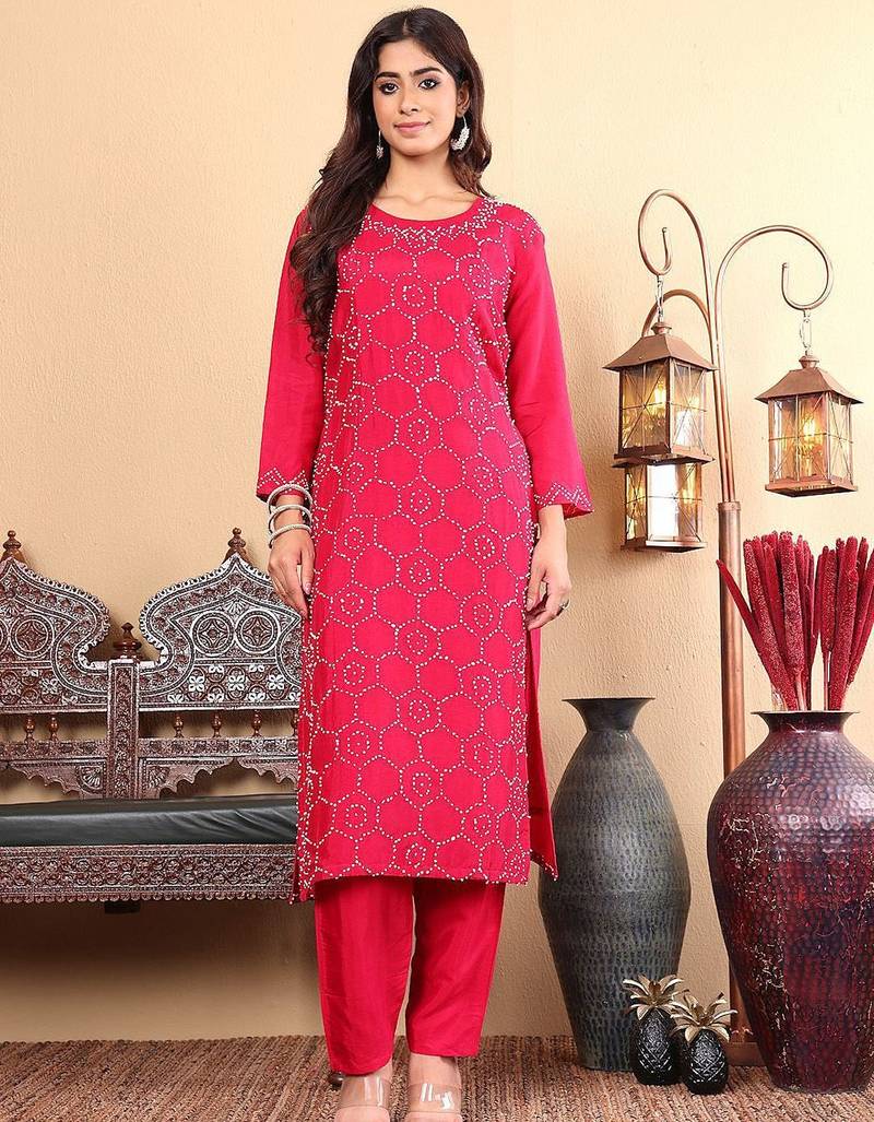 Geometric Embroidered Regular Thread Work Straight Kurta with Trousers & Dupatta