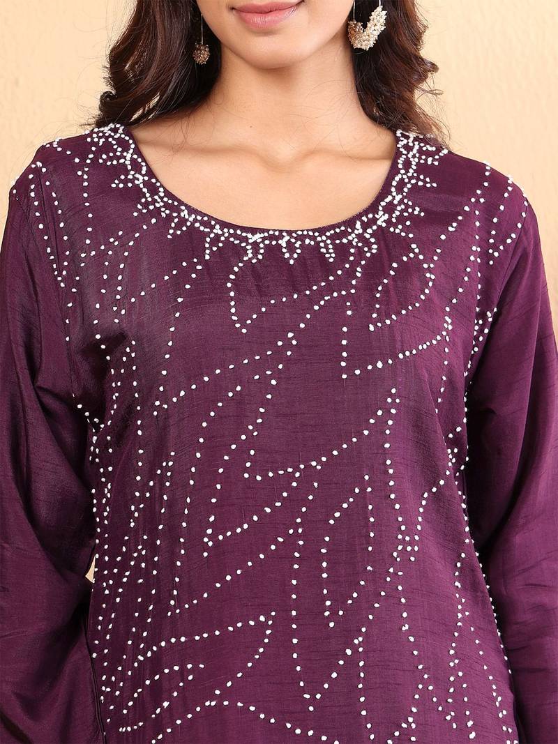 Floral Embroidered Regular Thread Work Straight Kurta with Trousers & Dupatta