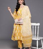 Floral Printed Kurta with Trousers & With Dupatta