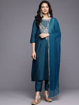 Ethnic Motifs Embroidered Zari Kurta With Trousers & Dupatta 5