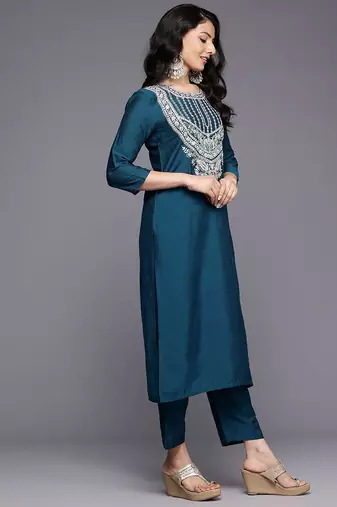 Ethnic Motifs Embroidered Zari Kurta With Trousers & Dupatta