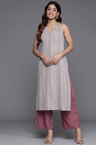 Ethnic Motifs Woven Design V-Neck Regular Kurta with Trousers