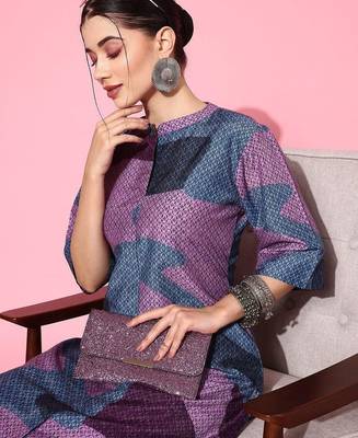 Abstract Printed Mandarin Collar Straight Kurta with Trousers 2