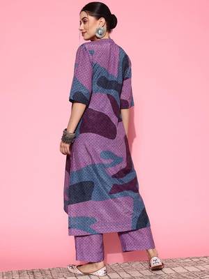 Abstract Printed Mandarin Collar Straight Kurta with Trousers 5