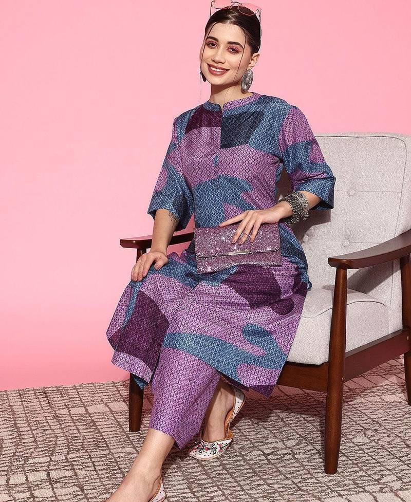 Abstract Printed Mandarin Collar Straight Kurta with Trousers