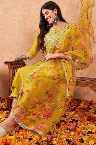 Floral Embroidered Chanderi Silk Kurta with Trousers & Dupatta