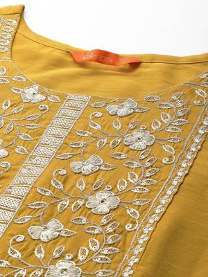 Floral Embroidered Chanderi Silk Kurta with Trousers & Dupatta 2