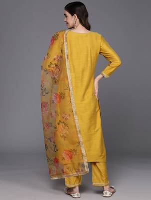 Floral Embroidered Chanderi Silk Kurta with Trousers & Dupatta 7