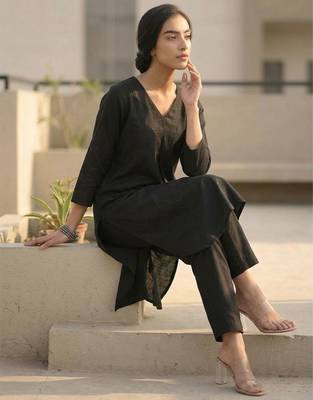 V Neck A-Line Kurta with Trousers 6