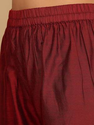 Women Floral Embroidered Regular Kurta with Trousers & Dupatta 3