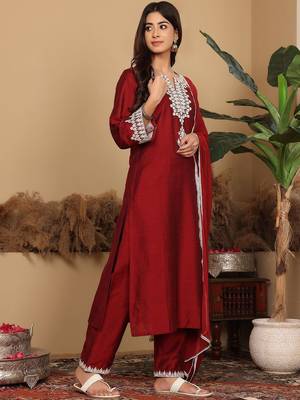 Women Floral Embroidered Regular Kurta with Trousers & Dupatta 5