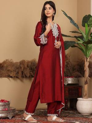 Women Floral Embroidered Regular Kurta with Trousers & Dupatta 7