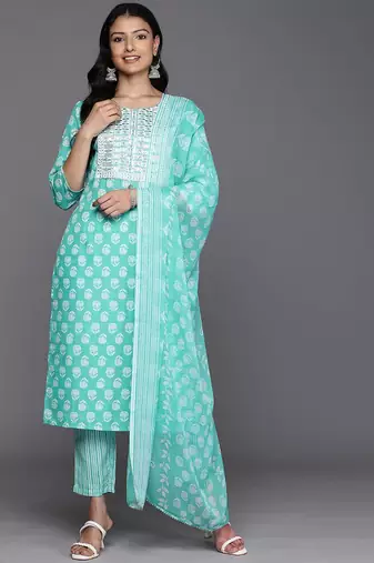 Floral Printed Regular Sequinned Pure Cotton Kurta With Trousers & Dupatta