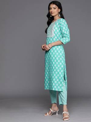 Floral Printed Regular Sequinned Pure Cotton Kurta With Trousers & Dupatta 5