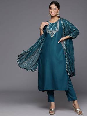 Floral Thread Work Yoke Sequinned Kurta with Trousers & Dupatta 1