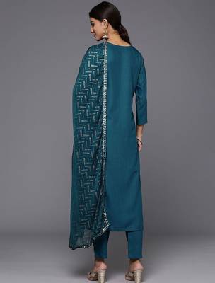 Floral Thread Work Yoke Sequinned Kurta with Trousers & Dupatta 6