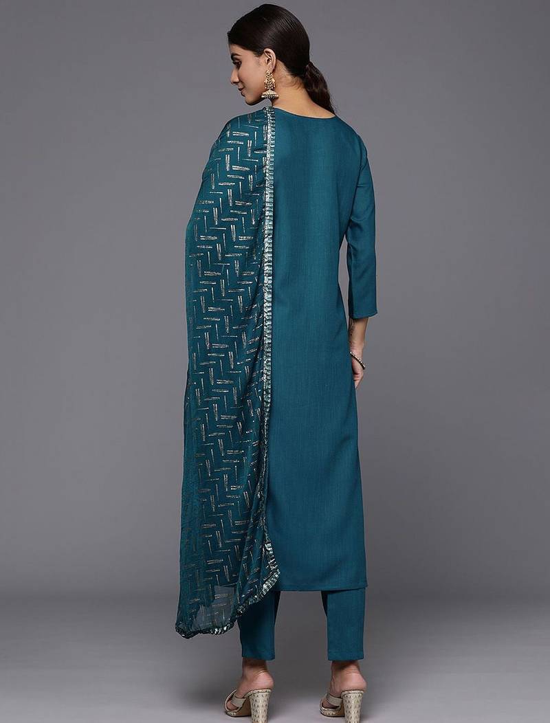 Floral Thread Work Yoke Sequinned Kurta with Trousers & Dupatta