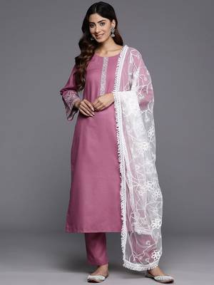 Floral Thread Embroidered Straight Kurta & Trousers With Dupatta 1