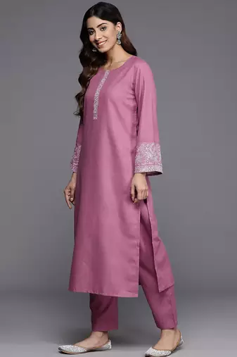 Floral Thread Embroidered Straight Kurta & Trousers With Dupatta