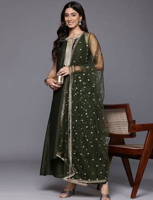 Ethnic Motifs Embroidered Sequinned Straight Kurta & Trousers With Dupatta 7