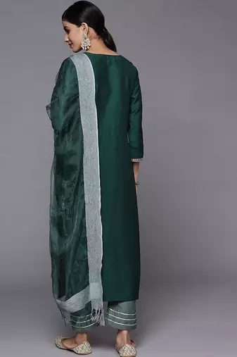 Ethnic Motifs Yoke Design Sequinned Straight Kurta With Trousers & Dupatta