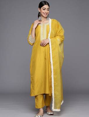 Floral Embroidered Straight Kurta with Trousers & Dupatta 1