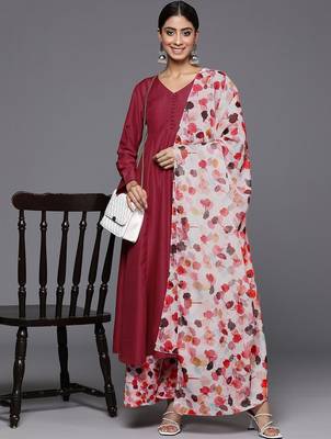 V-Neck Anarkali Kurta with Trousers & Dupatta 6