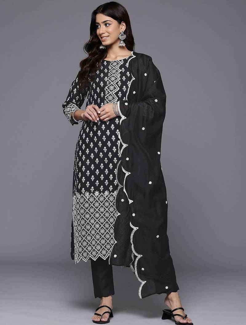 Floral Printed Thread Work Pure Silk Kurta With Trousers & Dupatta