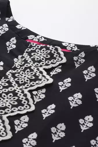 Floral Printed Thread Work Pure Silk Kurta With Trousers & Dupatta