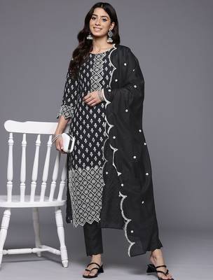 Floral Printed Thread Work Pure Silk Kurta With Trousers & Dupatta 7