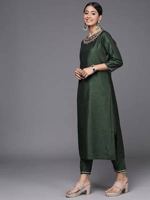 Women Green Ethnic Motifs Embroidered Sequinned Liva Kurta with Trousers & With Dupatta 5