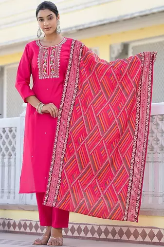 Floral Embroidered Regular Thread Work Kurta with Trousers & With Dupatta