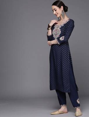 Women Embroidered Thread Work Chanderi Silk Kurta with Trousers & With 5
