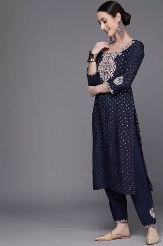 Women Embroidered Thread Work Chanderi Silk Kurta with Trousers & With