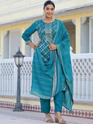 Floral Regular Pure Silk Kurta with Trouser & Dupatta 5