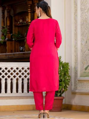 Regular Chanderi Silk Kurta with Trouser & Dupatta 5