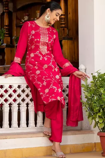 Regular Chanderi Silk Kurta with Trouser & Dupatta