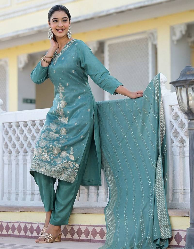 Floral Embroidered Regular Woven Design Pure Silk Kurta with Trouser & Dupatta