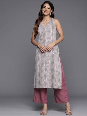 Mauve Floral Woven Design Sleeveless Straight Kurta with Palazzos 4