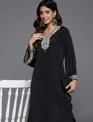 Embroidered Mirror Work Kurta with Trousers 1