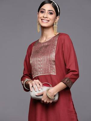Women Maroon Ethnic Motifs Yoke Design Kurta with Palazzos 2