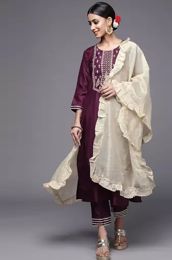 Women Purple & Cream Embroidered Gotta Patti Kurta with Trousers & Dupatta