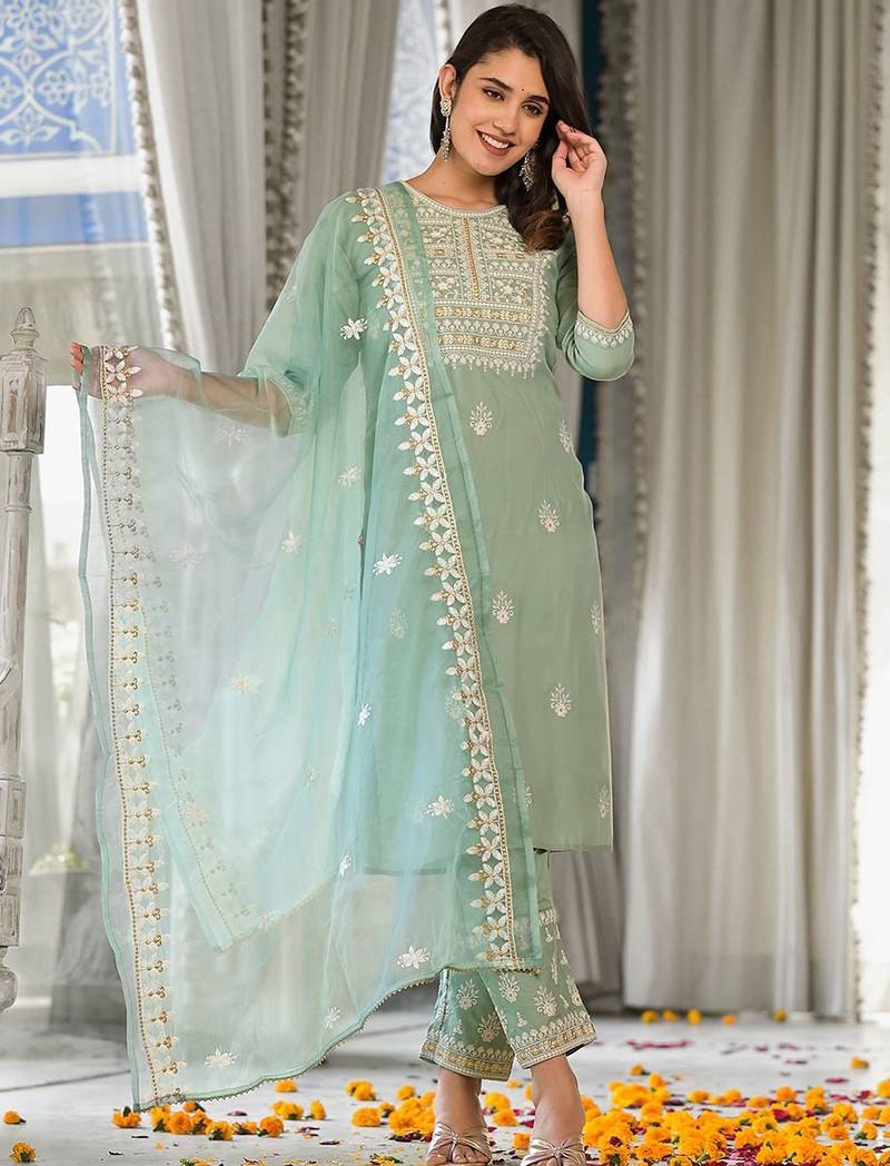Ethnic Motifs Embroidered Regular Thread Work Kurta with Trousers & Dupatta