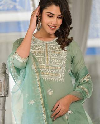 Ethnic Motifs Embroidered Regular Thread Work Kurta with Trousers & Dupatta 5