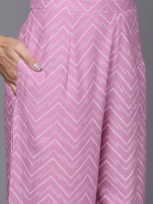 Women Lavender & White Floral Printed Gotta Patti Kurta with Palazzos & Dupatta 4