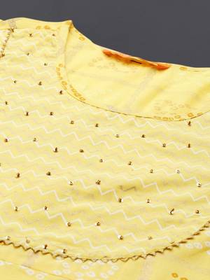 Women Yellow & White Bandhani Sequinned Kurta with Trousers & With Dupatta 7