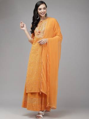 Women Orange Bandhani Print Gotta Patti Kurta with Palazzos & Dupatta 6