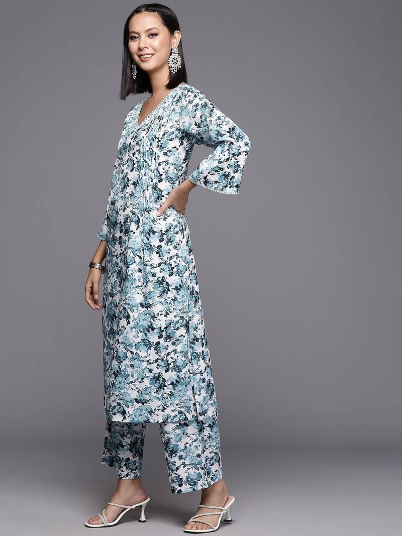 Women Floral Printed Regular Silk Crepe Kurta with Trousers