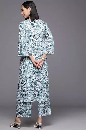 Women Floral Printed Regular Silk Crepe Kurta with Trousers